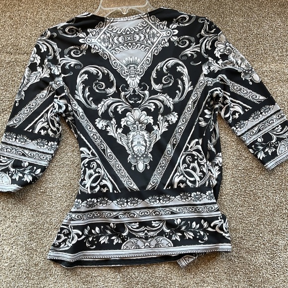 Joseph Ribkoff top - Picture 3 of 3